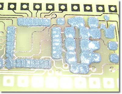 depose_creme_pochoir_fin.jpg depose_creme_pochoir_fin.jpg